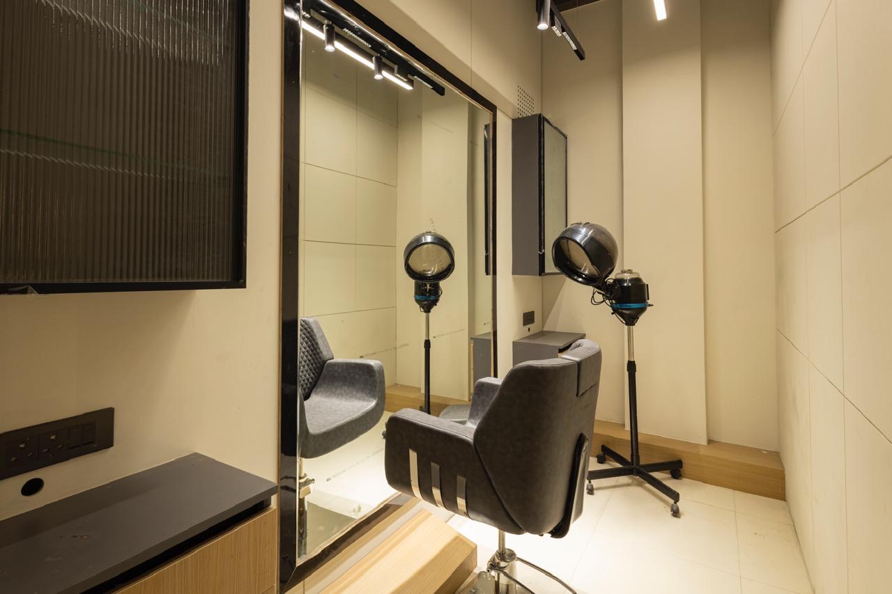 The Hair Lounge — gallery 10